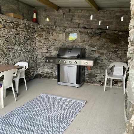 4 Bedroom Traditional Irish Killybegs Hébergement de vacances *