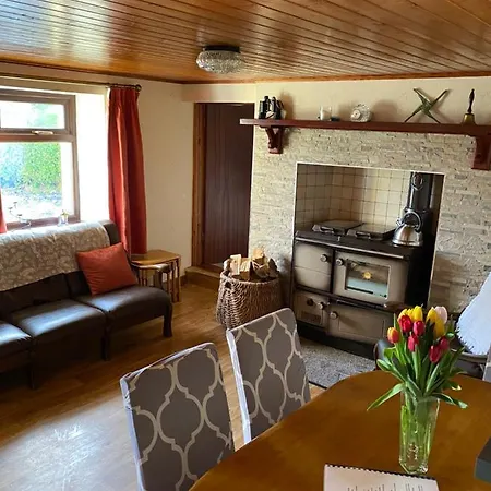Prázdninový dům 4 Bedroom Traditional Irish Killybegs